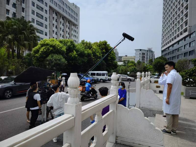 白玉县广告片拍摄公司低成本实现高规格制作的诀窍